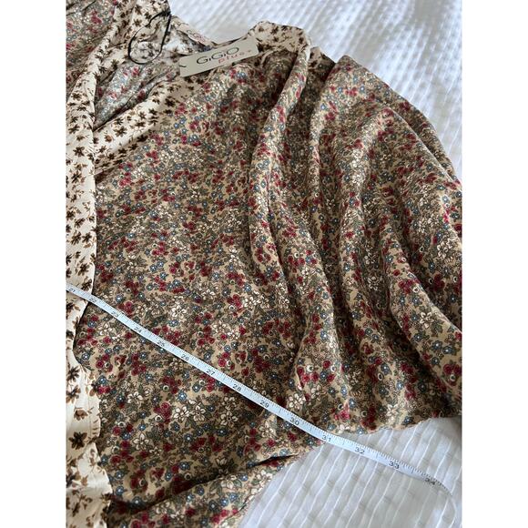 Gigio Plus Floral Surplice Top – Size 2XL (NWT)
Crossover Boho Cottagecore - Picture 6 of 8